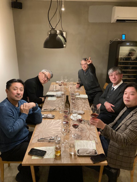 山形1 Table de l'ami Fさんにて